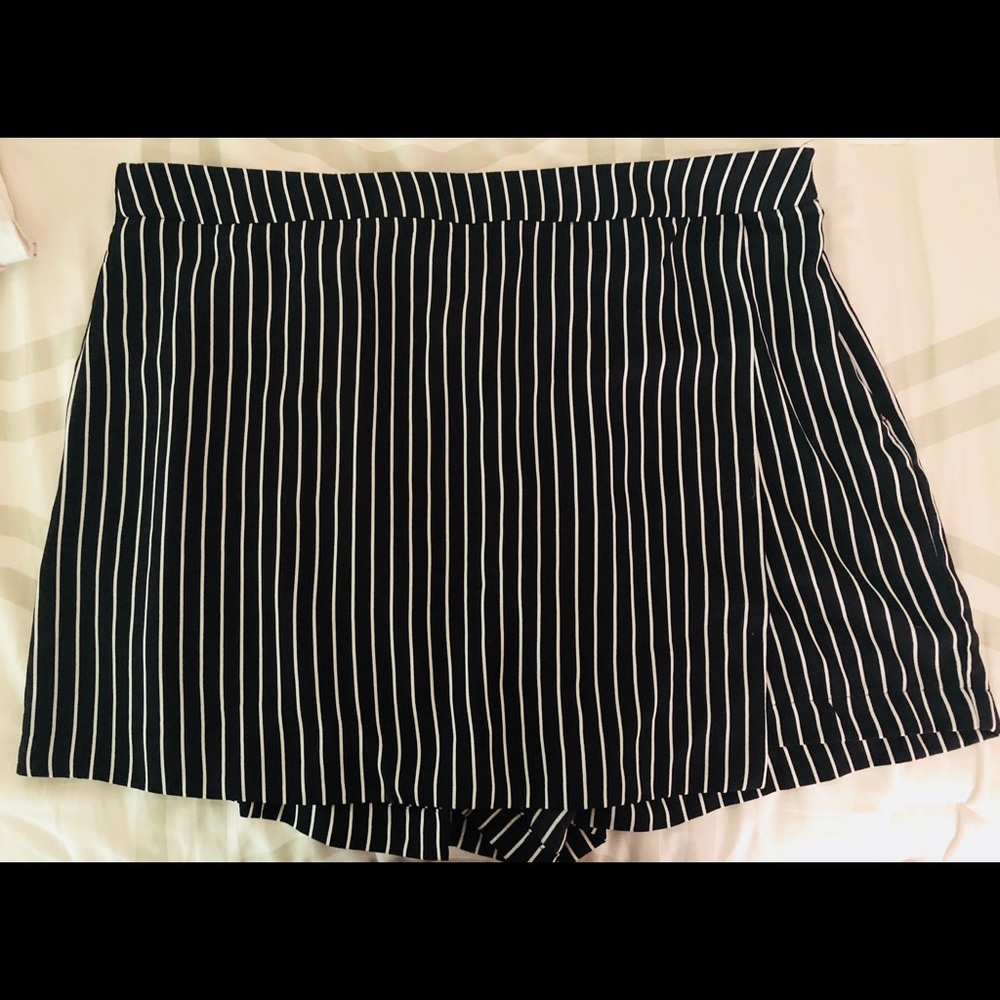 Forever 21 Skort